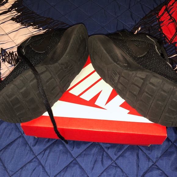 Boys sneakers Nike 11 size - Picture 4 of 4